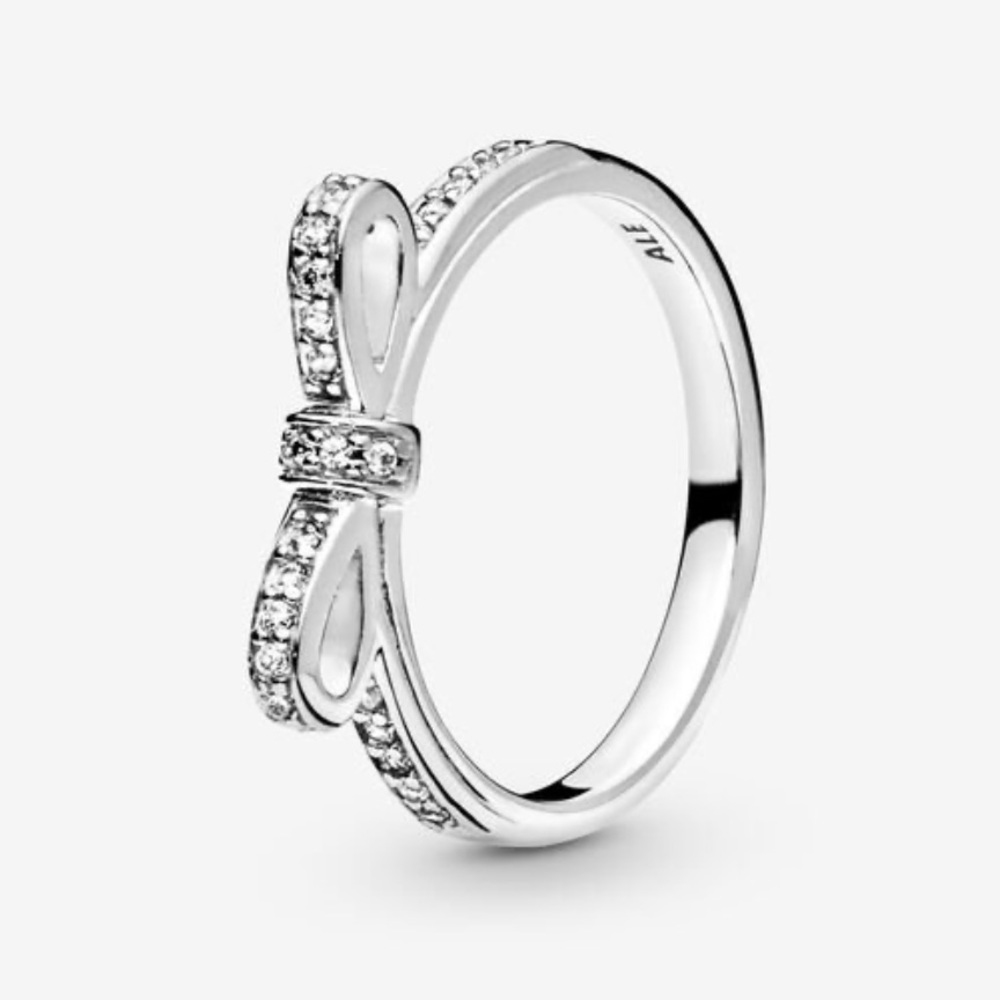 Pandora classic bow ring